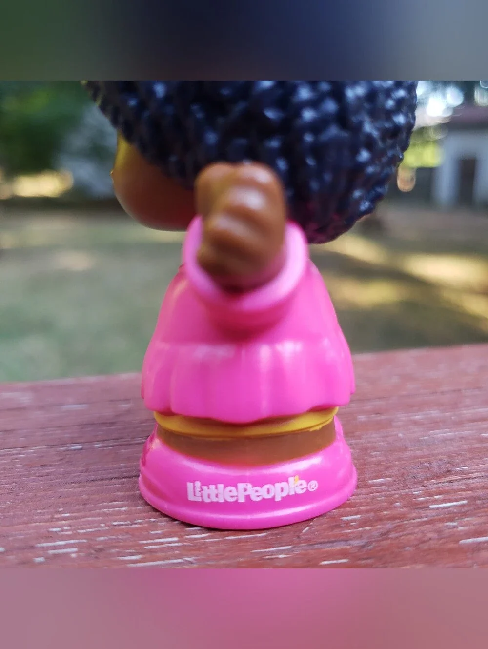 2020 Fisher-Price Little People Little Girl Wearing Pink Outfit